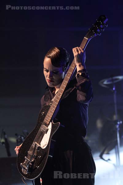 ANNA CALVI - 2013-09-26 - PARIS - Gaite Lyrique - 